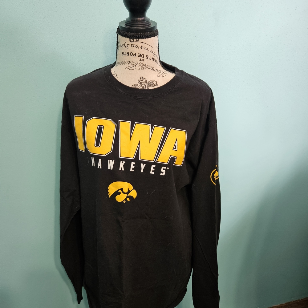 Iowa Hawkeyes Black and Yellow Sweatshirt